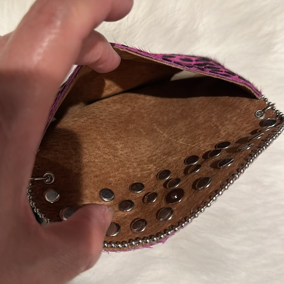 Brand new Briella accessories cheetah mini bag - Picture 4 of 7